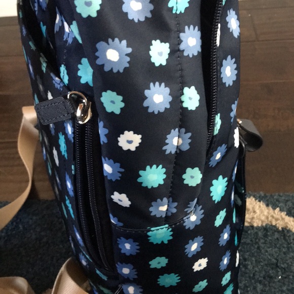 ❤️NEW!!!❤️ Michael Kors Nylon Large Backpack. - Picture 8 of 16